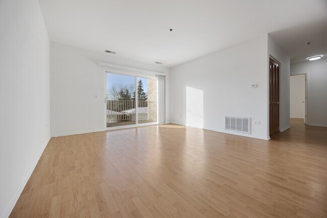 Building Photo - 881 N Swift Rd