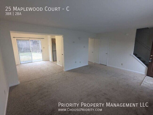 Building Photo - 25 Maplewood Ct