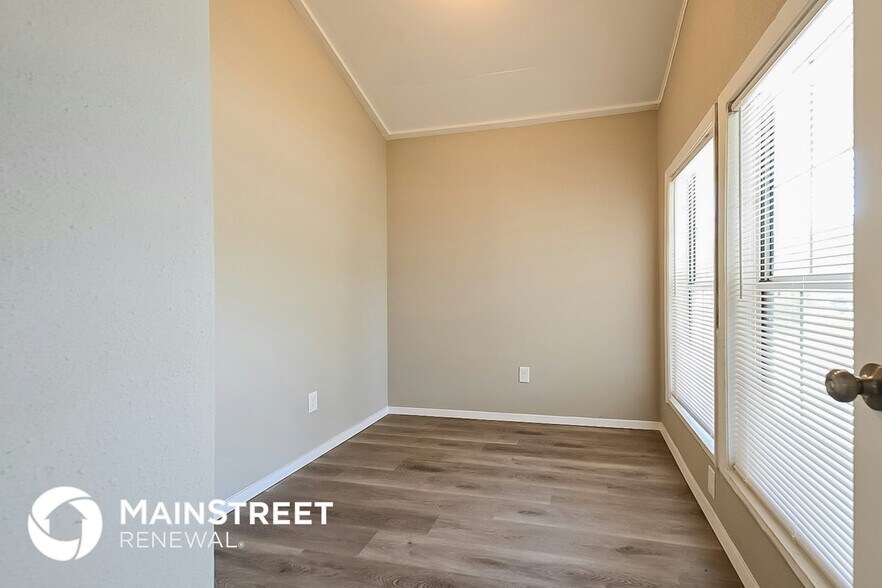 Building Photo - 3604 Flamingo Ln