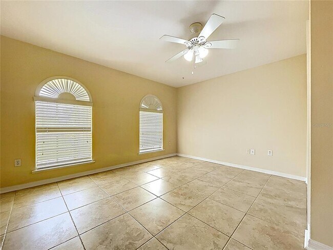 Building Photo - 5060 Spanish Oaks Blvd