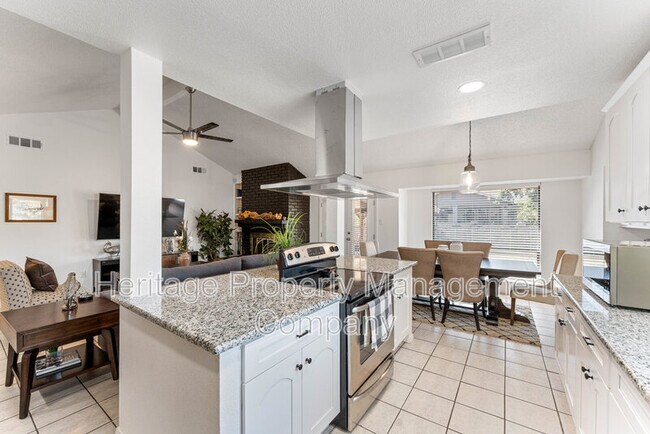 Building Photo - 8730 Timber Cloud St