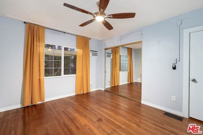 Building Photo - 2302 Berkeley Ave