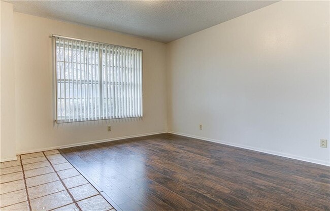 Building Photo - 8424 Jamestown Dr