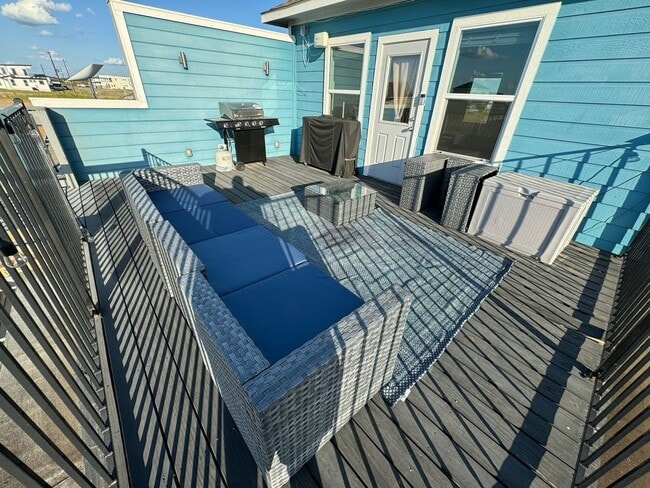 Building Photo - Charming 4BR House in Del Valle