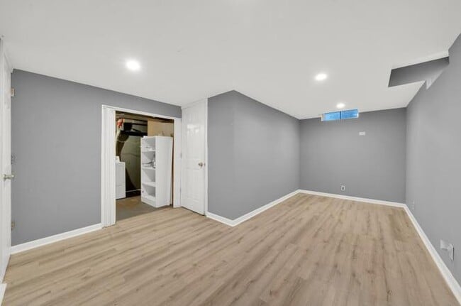 Building Photo - 234 Dakota Ct