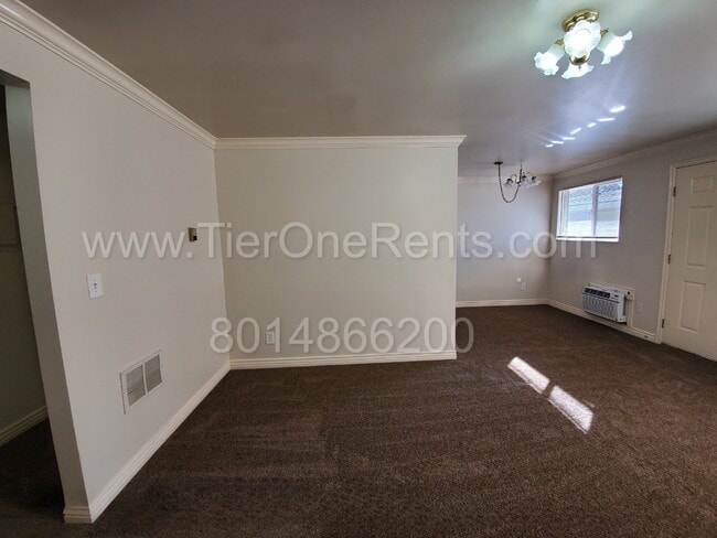 Building Photo - NO DEPOSIT option available for qualified ...