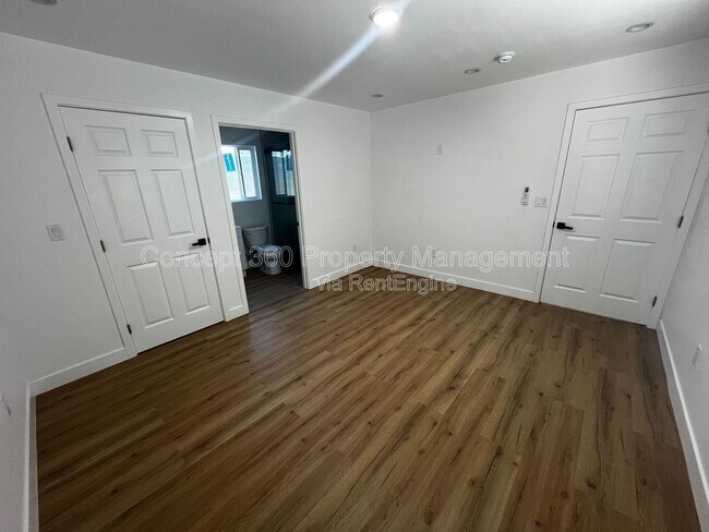 Building Photo - 14101 Anderson Pl