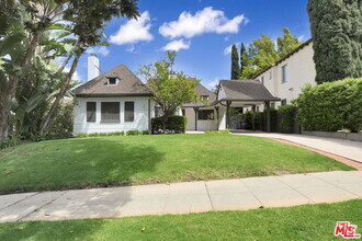 Building Photo - 1512 Pandora Ave