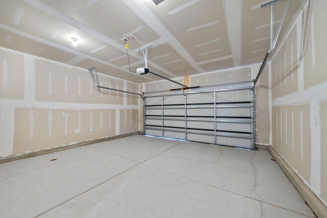 Building Photo - Convenient New Construction Townhome in Durham - Easy commute to RTP, Brier Creek, Airport