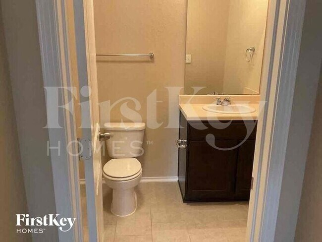 Building Photo - 15222 Cinnamon Teal