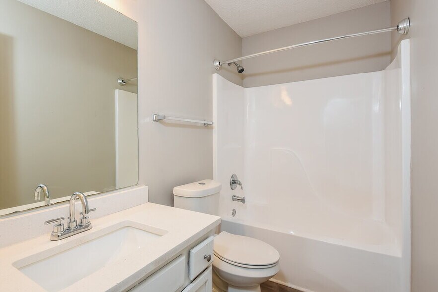 Building Photo - 6953 Cave Springs Rd