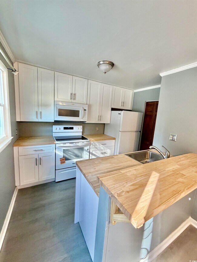 Building Photo - 4115 Little River Rd