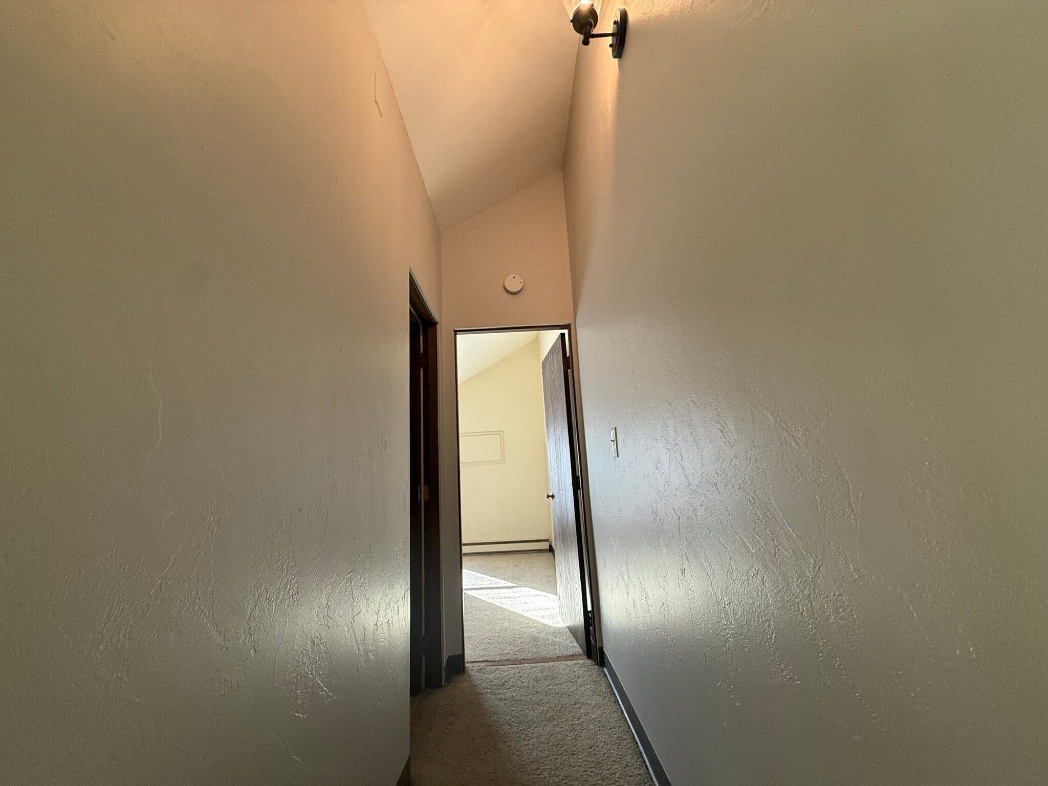 Building Photo - 316 W Mill St