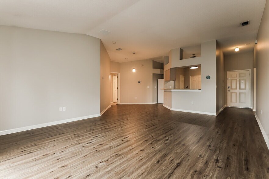 Building Photo - 6415 Buckhead Ct