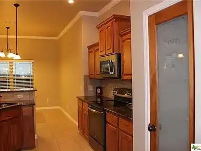 Building Photo - Beautiful Executive Home in Harker Heights...