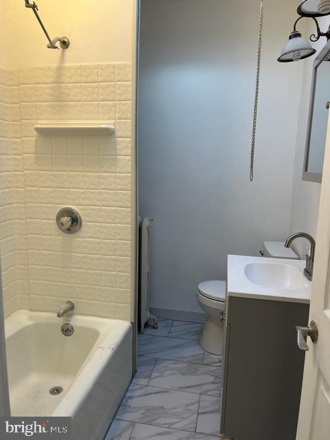 Building Photo - 2408 Duncan St