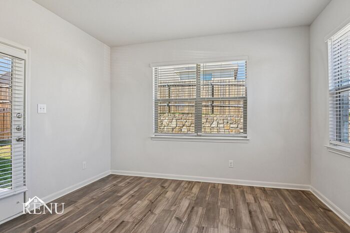 Building Photo - 329 Bearman Dr