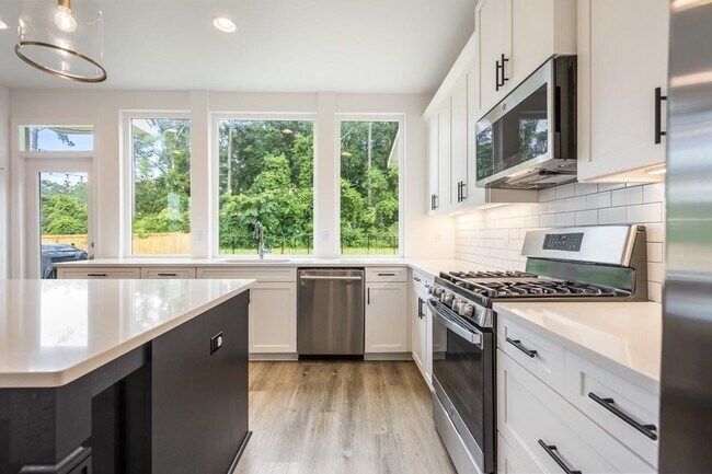Building Photo - 3809 Ardmore Ln