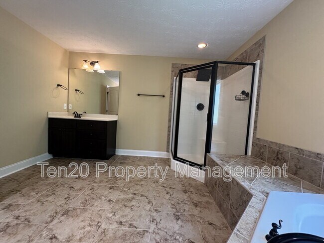 Building Photo - 7471 Coppice Dr