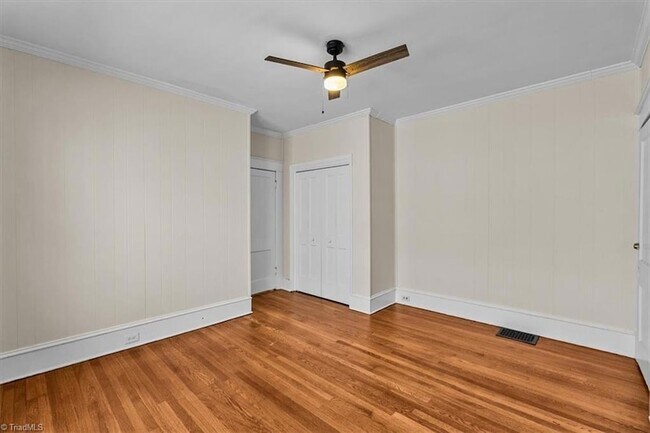Building Photo - 213 Westover Terrace