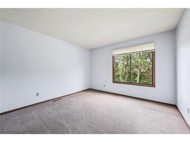 Building Photo - 3893 Dolomite Dr