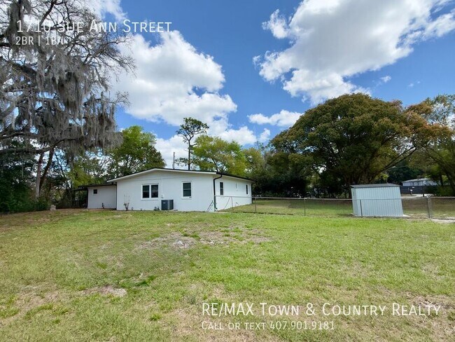 Building Photo - 1710 Sue Ann St