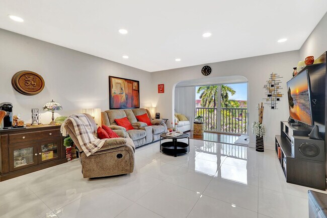 Building Photo - 1401 SW 128th Terrace