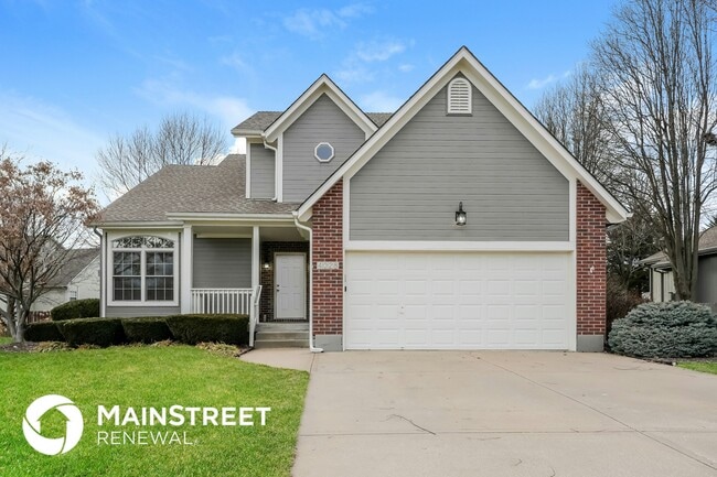 Building Photo - 4028 SW Chatham Dr