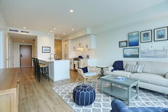 Interior Photo - Mera