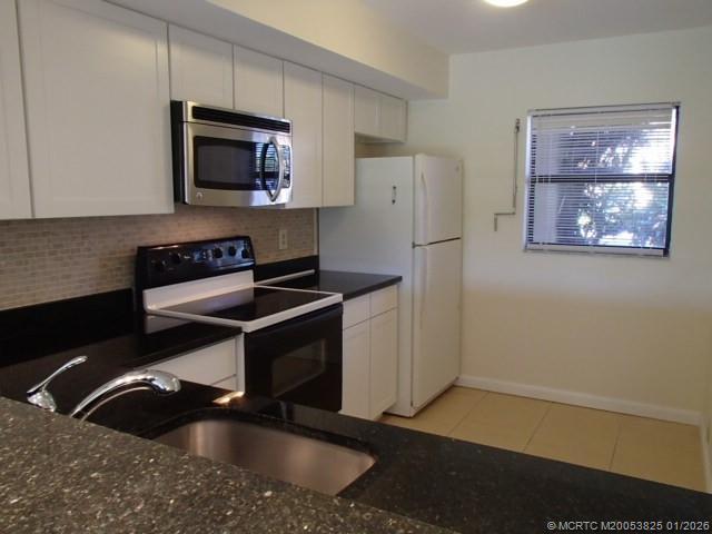 Building Photo - 7400 S Ocean Dr