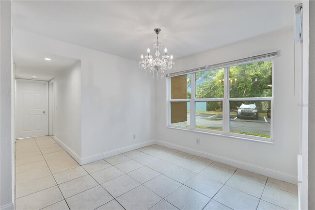Building Photo - 4540 Commander Dr