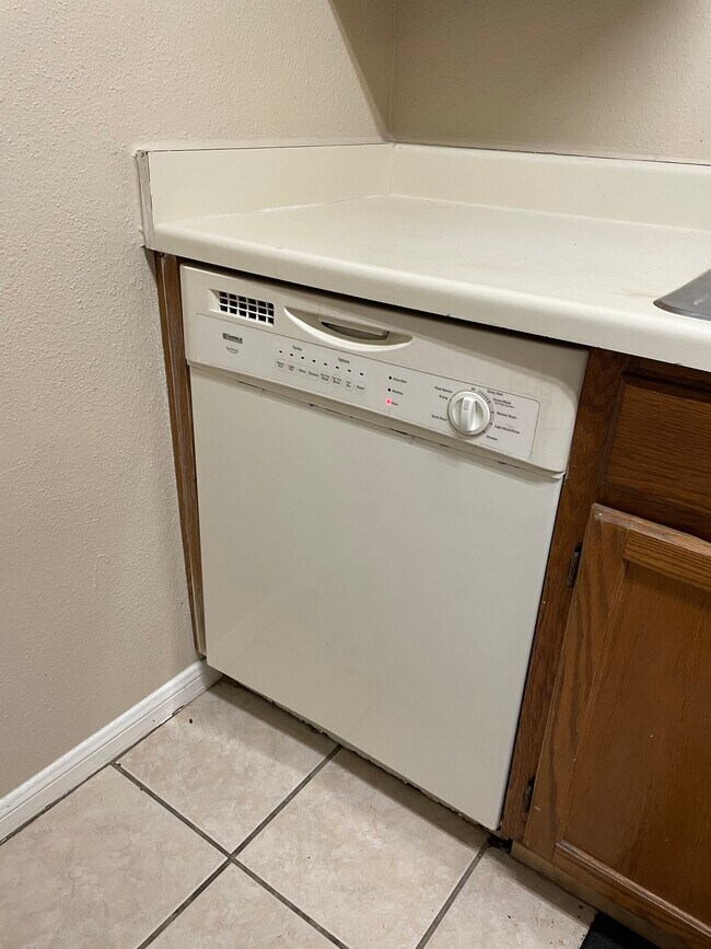 Building Photo - 10101 S Gessner Rd