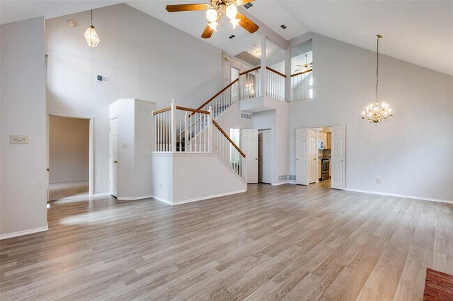 Building Photo - 2719 Cherlin Pl