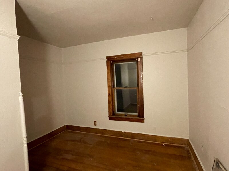 Building Photo - 6034 25th Ave