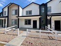 Building Photo - 3909 Crater St