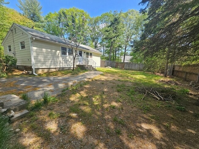 Building Photo - 37 Fairchild Dr