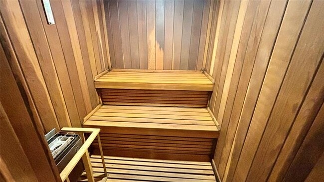 Building Photo - 531 N Ocean Blvd