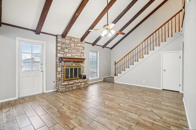 Building Photo - 6106 Vance Jackson Rd