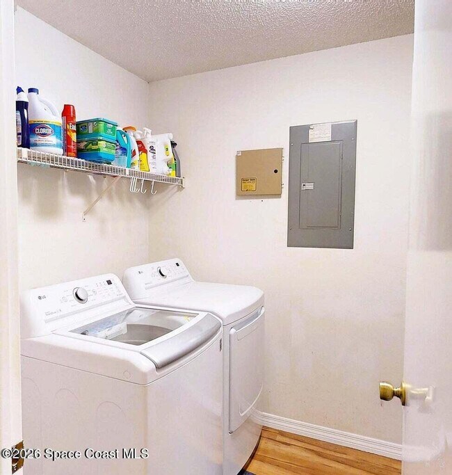 Building Photo - 9012 Brighton Ct