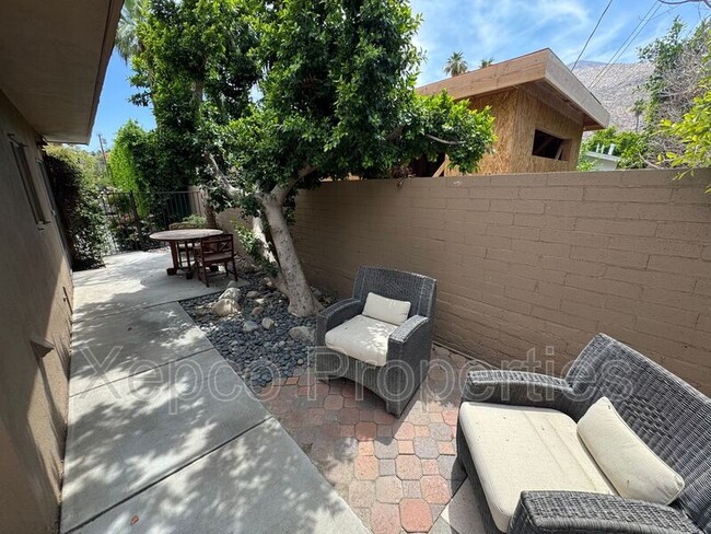 Building Photo - 430 Avenida Ortega