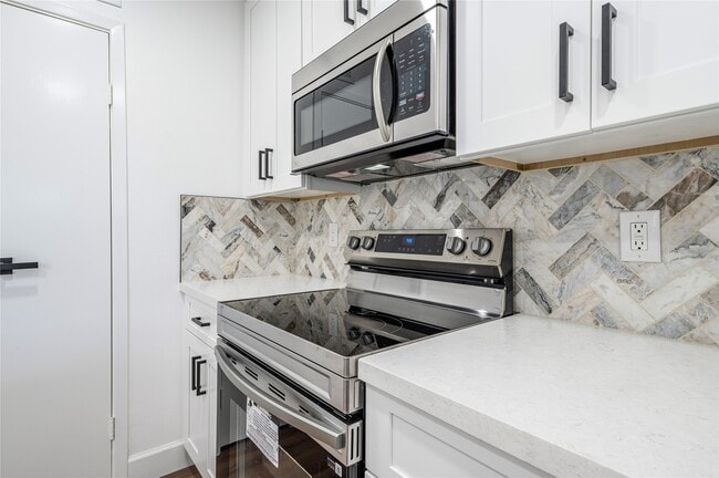 Building Photo - 1500 Bay Area Blvd