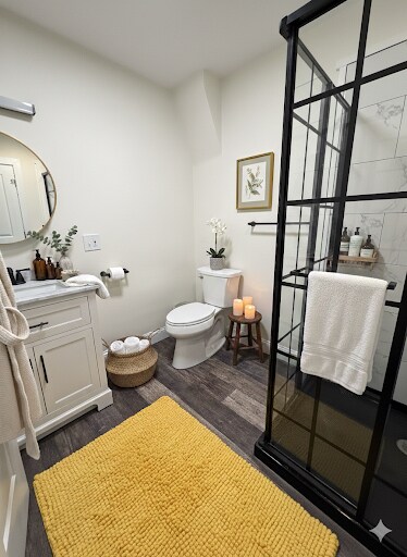 Building Photo - 825 Maple Ave