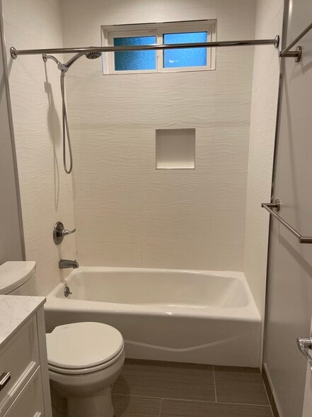 Bathroom 1 - 1285 El Camino Real