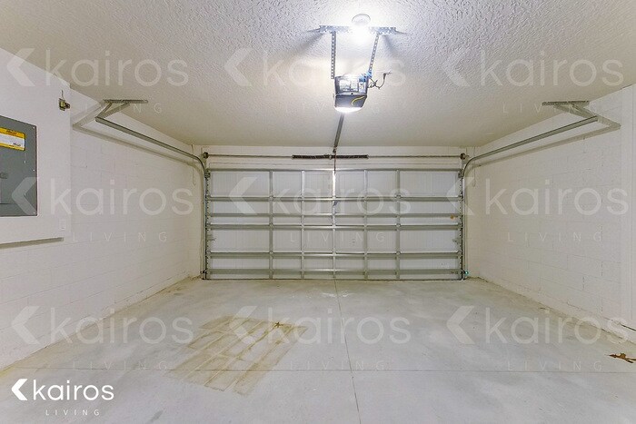 Building Photo - 3596 W Eunice St