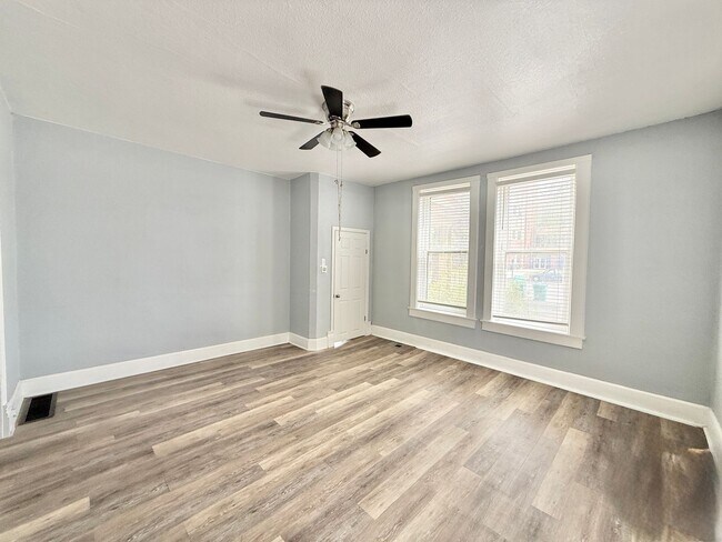 Building Photo - 309-311 Colorado Ave