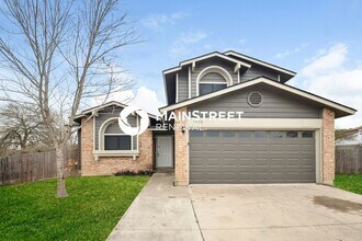 Building Photo - 3 Bedroom Pet-Friendly Home in San Antonio, TX with Main Street Renewal