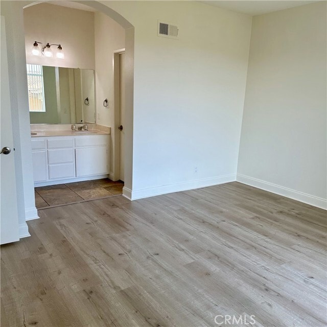 Building Photo - 30902 Club House Dr