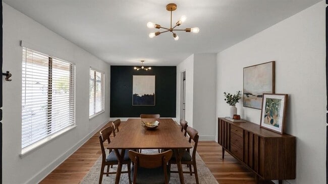 Building Photo - 6601 Blarwood Dr