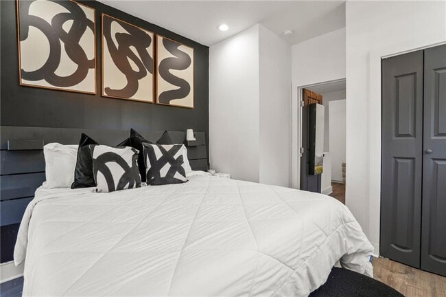 Building Photo - 3120 Godby Rd