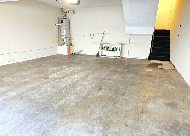 Building Photo - 21141 Lassen St